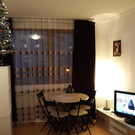 Cozy Central Studio Apartment Bucharest Luaran gambar