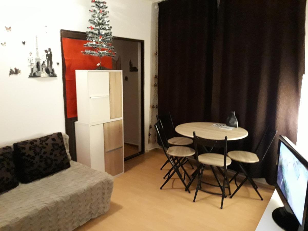 Cozy Central Studio Apartment Bucharest Luaran gambar